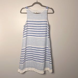 Cute Vineyard Vines blue/white stripe linen summer dress with fringe. Size 4